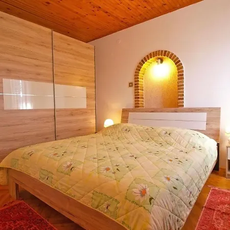 Apartman With Parking Space - 20781