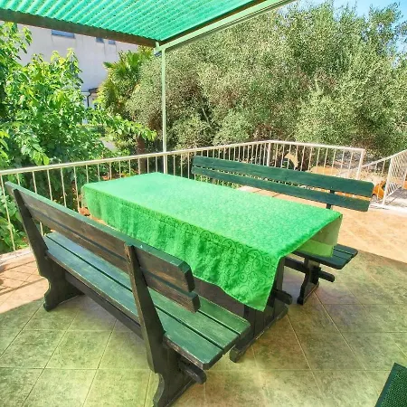 Apartman With Parking Space - 20781 Rovinj